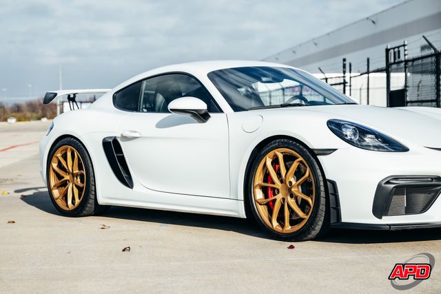 2020 Porsche 718 Cayman GT4 2020 Porsche 718 Cayman GT4