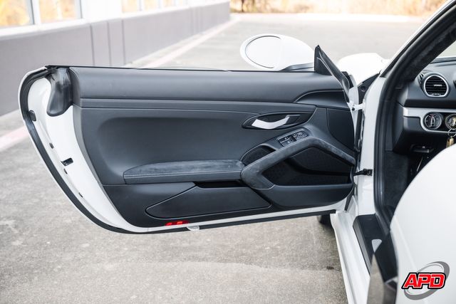 2020 Porsche 718 Cayman GT4 2020 Porsche 718 Cayman GT4