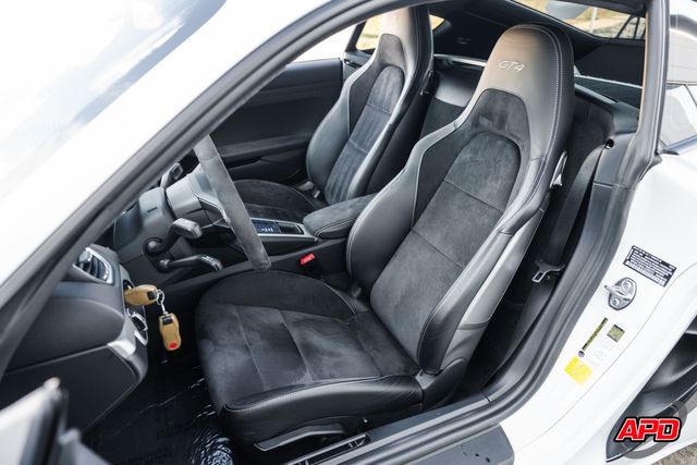 2020 Porsche 718 Cayman GT4 2020 Porsche 718 Cayman GT4