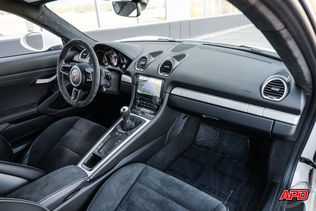 2020 Porsche 718 Cayman GT4 2020 Porsche 718 Cayman GT4