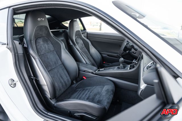 2020 Porsche 718 Cayman GT4 2020 Porsche 718 Cayman GT4