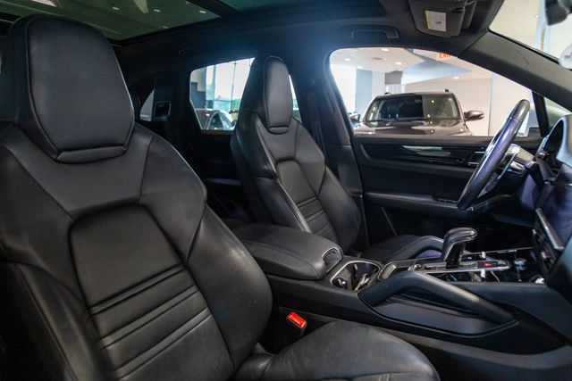 2020 Porsche Cayenne 21" Turbo Platinum Wheels Premium Package