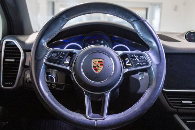 2020 Porsche Cayenne 21" Turbo Platinum Wheels Premium Package