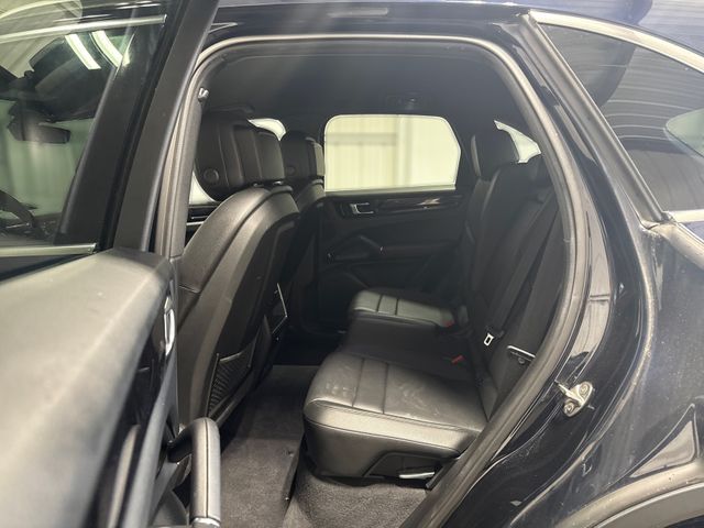 2020 Porsche CAYENNE E-HYBRID | Houston, TX | Texas Star Motors 2020 Porsche CAYENNE E-HYBRID | Houston, TX | Texas Star Motors