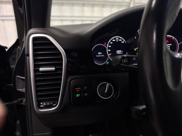 2020 Porsche CAYENNE E-HYBRID 2020 Porsche CAYENNE E-HYBRID