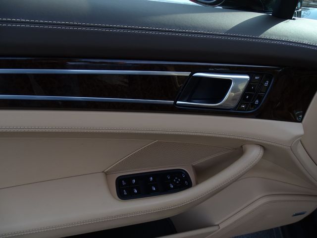 2020 Porsche Panamera Base