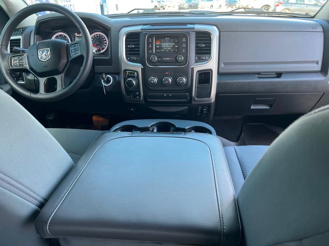 2020 Ram 1500 Crew  4X4 SLT
