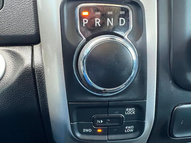 2020 Ram 1500 Crew  4X4 SLT