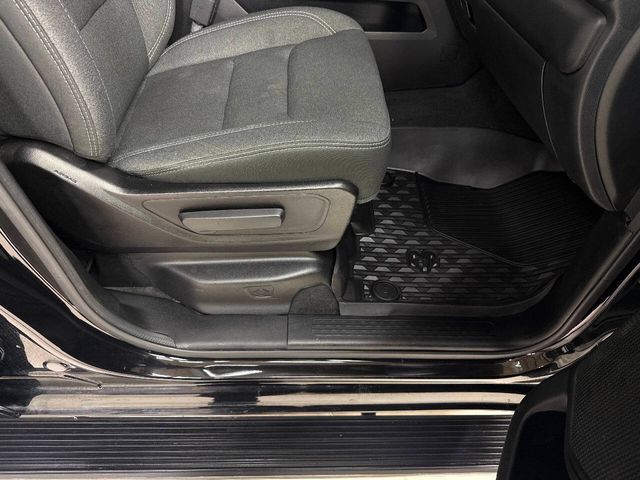 2020 Ram 1500 Big Horn 4x2 4dr Crew Cab 5.6 ft. SB Pickup | Houston, TX | Houston Auto Credit 2020 Ram 1500 Big Horn 4x2 4dr Crew Cab 5.6 ft. SB Pickup | Houston, TX | Houston Auto Credit