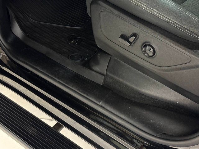 2020 Ram 1500 Big Horn 4x2 4dr Crew Cab 5.6 ft. SB Pickup | Houston, TX | Houston Auto Credit 2020 Ram 1500 Big Horn 4x2 4dr Crew Cab 5.6 ft. SB Pickup | Houston, TX | Houston Auto Credit