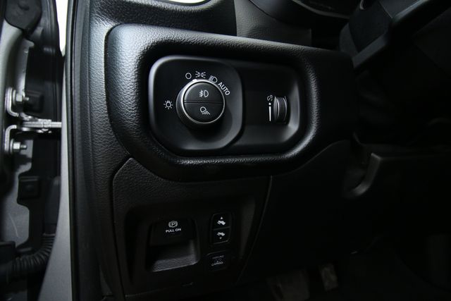 2020 Ram 1500 Big Horn Crew Cab 4x4 5'7" Box | San Antonio, TX | R&L Certified Auto Group 2020 Ram 1500 Big Horn Crew Cab 4x4 5'7" Box | San Antonio, TX | R&L Certified Auto Group