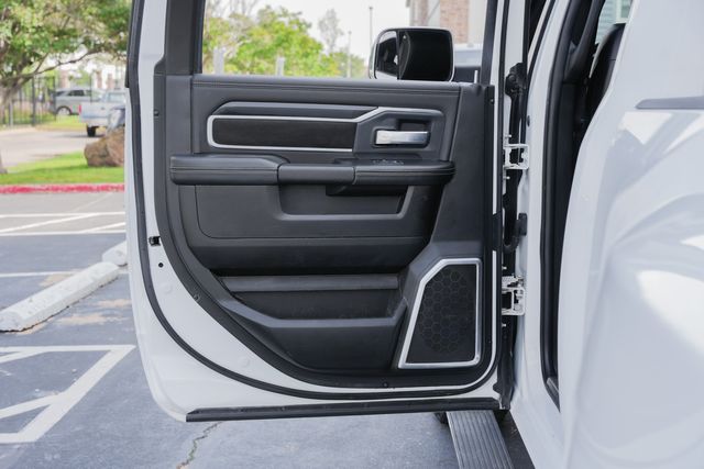 2020 Ram 3500 Laramie CREW CAB 4X4 W/ UPGRADES / BIG SCREEN | Austin, TX | Rocky Mountain Truck Stop Austin