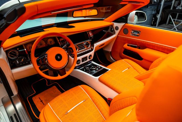 2020 Rolls-Royce Dawn Base