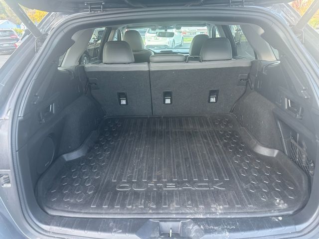 2020 Subaru Outback Limited | Ashland, OR | Ashland Motor Company 2020 Subaru Outback Limited | Ashland, OR | Ashland Motor Company