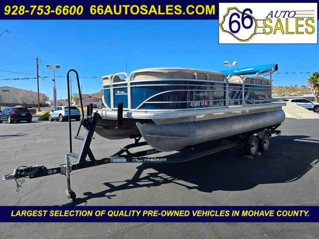 2020 Sun Tracker Party Barge 20 DLX 