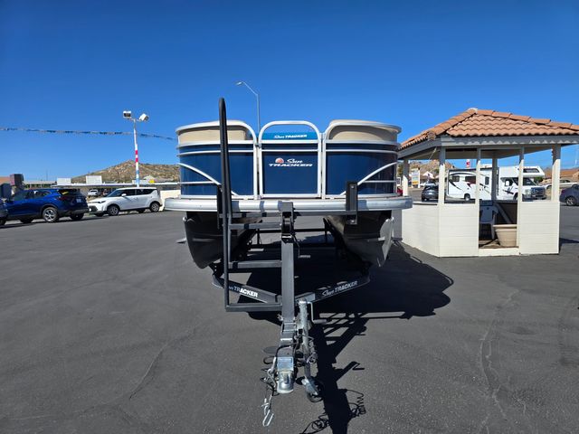 2020 Sun Tracker Party Barge 20 DLX 