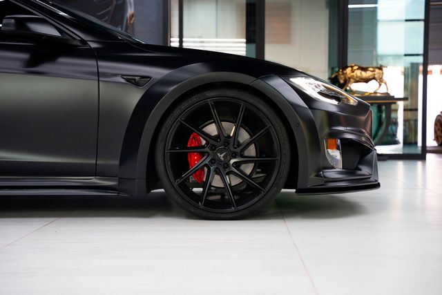 2020 Tesla Model S Performance