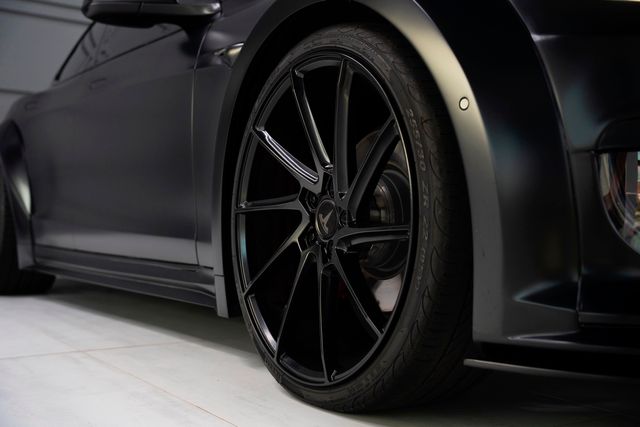 2020 Tesla Model S Performance