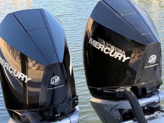 2020 Tidewater 272CC CUSTOM ADVENTURE V8 VERADOS 272CC | Plant City, FL | psv5 DEMO - Bayshore Automotive 2020 Tidewater 272CC CUSTOM ADVENTURE V8 VERADOS 272CC | Plant City, FL | psv5 DEMO - Bayshore Automotive