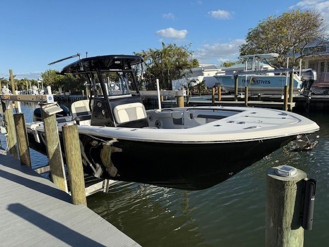 2020 Tidewater 272CC CUSTOM ADVENTURE V8 VERADOS 272CC | Plant City, FL | psv5 DEMO - Bayshore Automotive 2020 Tidewater 272CC CUSTOM ADVENTURE V8 VERADOS 272CC | Plant City, FL | psv5 DEMO - Bayshore Automotive