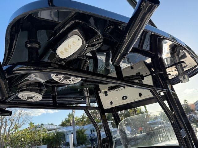 2020 Tidewater 272CC CUSTOM ADVENTURE V8 VERADOS 272CC | Plant City, FL | psv5 DEMO - Bayshore Automotive 2020 Tidewater 272CC CUSTOM ADVENTURE V8 VERADOS 272CC | Plant City, FL | psv5 DEMO - Bayshore Automotive