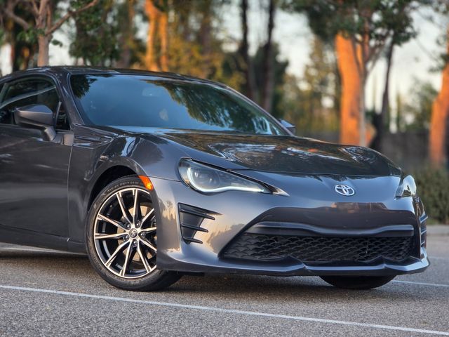 2020 Toyota 86 Base | Reseda, CA | Angeles Auto Alliance