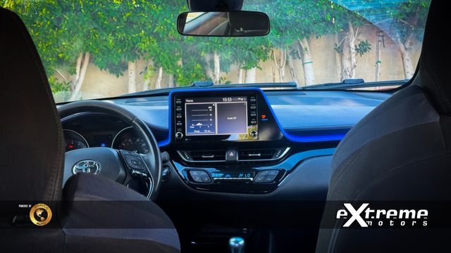 2020 Toyota C-HR XLE