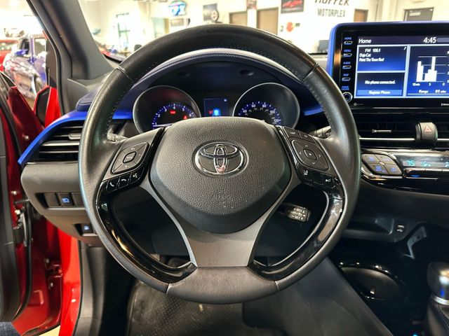 2020 Toyota C-HR XLE | Irving, Texas | Hopper Motorplex 2020 Toyota C-HR XLE | Irving, Texas | Hopper Motorplex