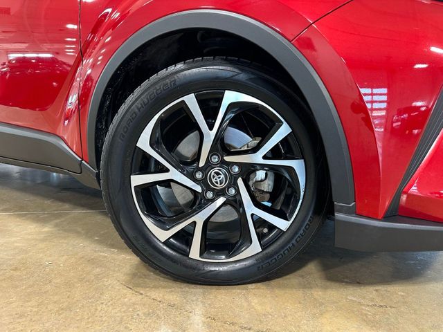 2020 Toyota C-HR XLE | Irving, Texas | Hopper Motorplex 2020 Toyota C-HR XLE | Irving, Texas | Hopper Motorplex