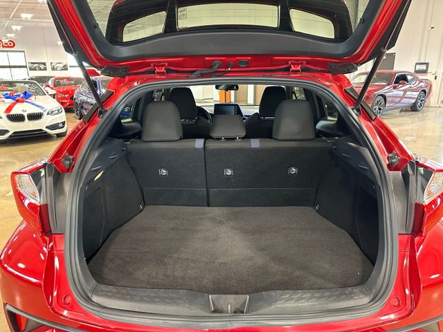 2020 Toyota C-HR XLE | Irving, Texas | Hopper Motorplex 2020 Toyota C-HR XLE | Irving, Texas | Hopper Motorplex