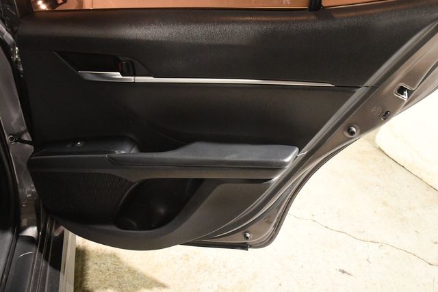 2020 Toyota Camry SE | Branford, CT | Sound Auto Wholesalers