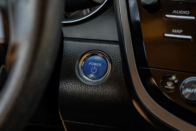 2020 Toyota Camry Hybrid LE 2020 Toyota Camry Hybrid LE