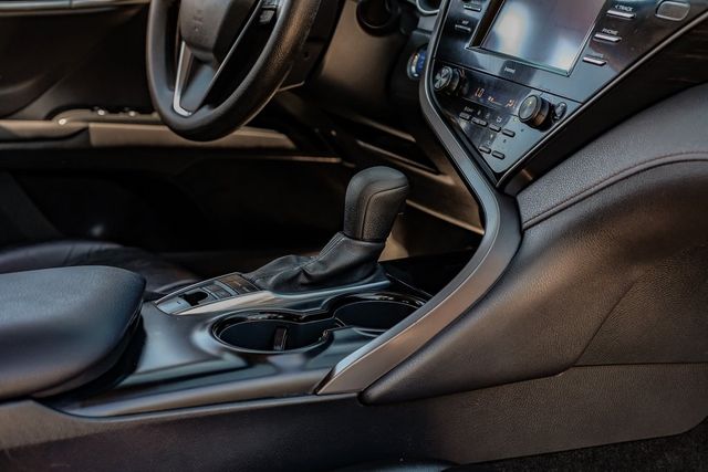 2020 Toyota Camry Hybrid LE 2020 Toyota Camry Hybrid LE