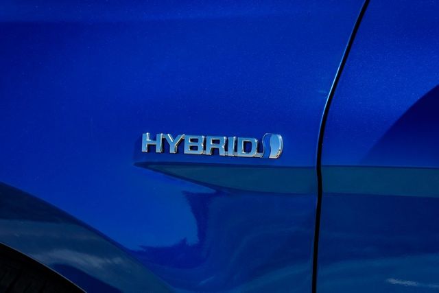 2020 Toyota Camry Hybrid LE 2020 Toyota Camry Hybrid LE