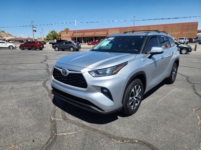 2020 Toyota Highlander Hybrid XLE 2020 Toyota Highlander Hybrid XLE