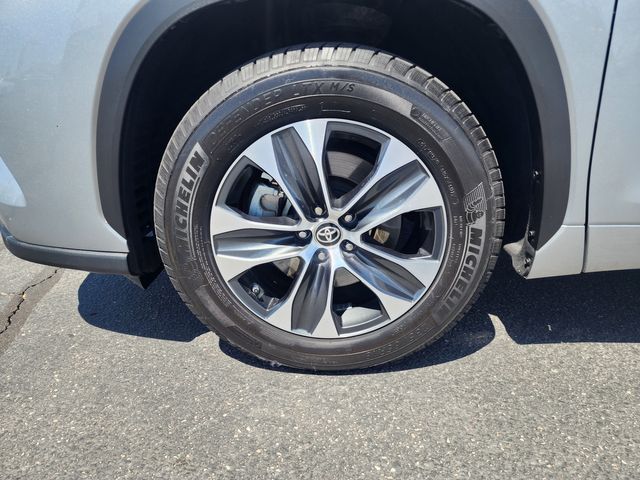 2020 Toyota Highlander Hybrid XLE 2020 Toyota Highlander Hybrid XLE