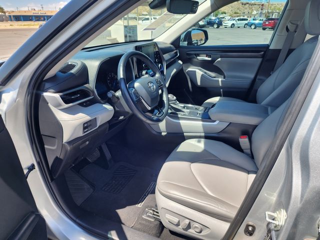 2020 Toyota Highlander Hybrid XLE 2020 Toyota Highlander Hybrid XLE