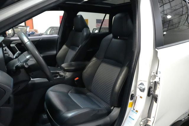 2020 Toyota RAV4 Hybrid XSE