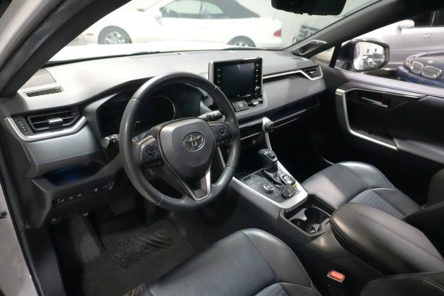 2020 Toyota RAV4 Hybrid XSE