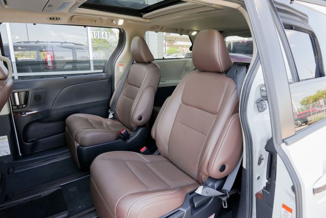 2020 Toyota Sienna Limited Premium 7-Passenger LOADED / CLEAN CARFAX | Austin, TX | Rocky Mountain Truck Stop Austin
