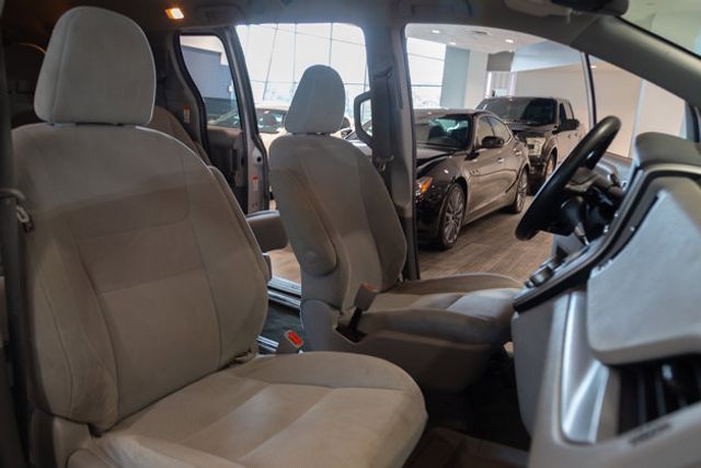 2020 Toyota Sienna L