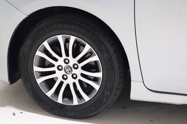 2020 Toyota Sienna XLE Premium 8 Passenger 4dr Mini Van | Houston, TX | Houston Auto Credit 2020 Toyota Sienna XLE Premium 8 Passenger 4dr Mini Van | Houston, TX | Houston Auto Credit