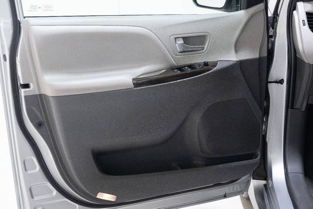 2020 Toyota Sienna XLE Premium 8 Passenger 4dr Mini Van | Houston, TX | Houston Auto Credit 2020 Toyota Sienna XLE Premium 8 Passenger 4dr Mini Van | Houston, TX | Houston Auto Credit