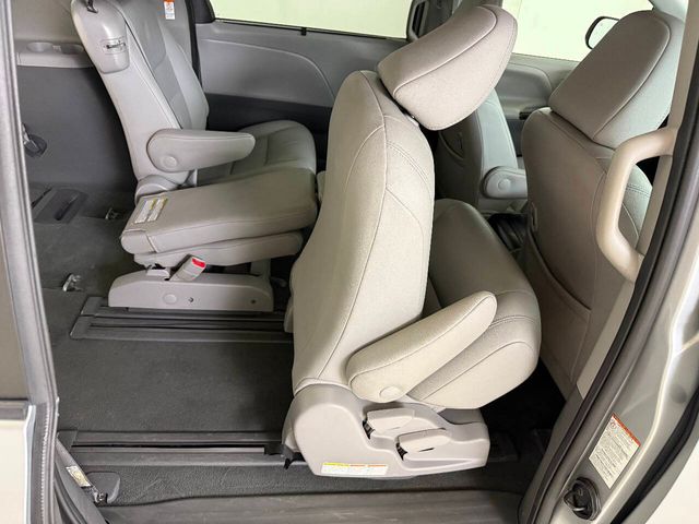 2020 Toyota Sienna XLE Premium 8 Passenger 4dr Mini Van | Houston, TX | Houston Auto Credit 2020 Toyota Sienna XLE Premium 8 Passenger 4dr Mini Van | Houston, TX | Houston Auto Credit