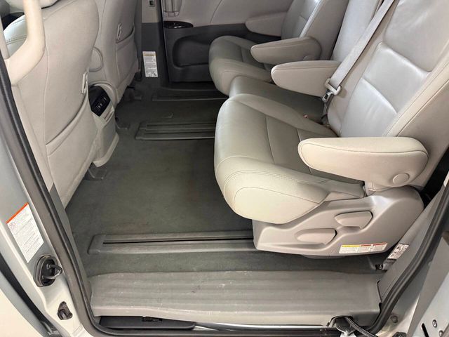 2020 Toyota Sienna XLE Premium 8 Passenger 4dr Mini Van | Houston, TX | Houston Auto Credit 2020 Toyota Sienna XLE Premium 8 Passenger 4dr Mini Van | Houston, TX | Houston Auto Credit
