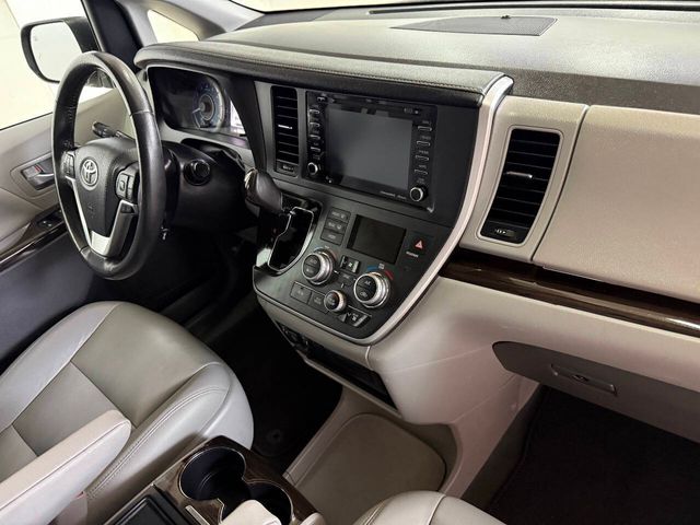 2020 Toyota Sienna XLE Premium 8 Passenger 4dr Mini Van | Houston, TX | Houston Auto Credit 2020 Toyota Sienna XLE Premium 8 Passenger 4dr Mini Van | Houston, TX | Houston Auto Credit