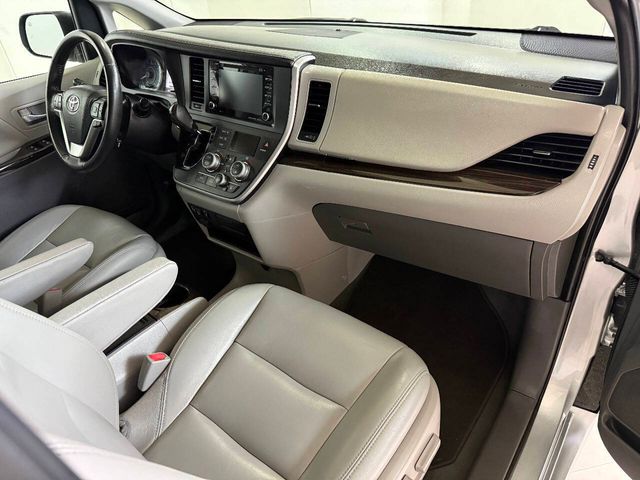 2020 Toyota Sienna XLE Premium 8 Passenger 4dr Mini Van | Houston, TX | Houston Auto Credit 2020 Toyota Sienna XLE Premium 8 Passenger 4dr Mini Van | Houston, TX | Houston Auto Credit