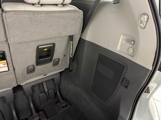 2020 Toyota Sienna XLE Premium 8 Passenger 4dr Mini Van | Houston, TX | Houston Auto Credit 2020 Toyota Sienna XLE Premium 8 Passenger 4dr Mini Van | Houston, TX | Houston Auto Credit