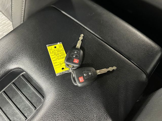 2020 Toyota Tundra SR5 | Irving, Texas | Hopper Motorplex 2020 Toyota Tundra SR5 | Irving, Texas | Hopper Motorplex