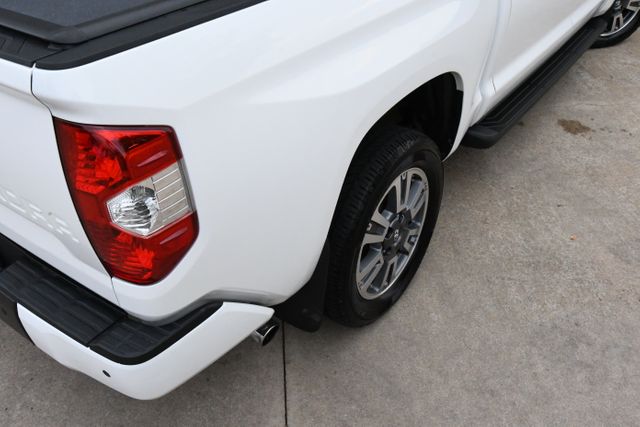 2020 Toyota Tundra Platinum Push Button Moonroof Tri-Fold Tonneau XM